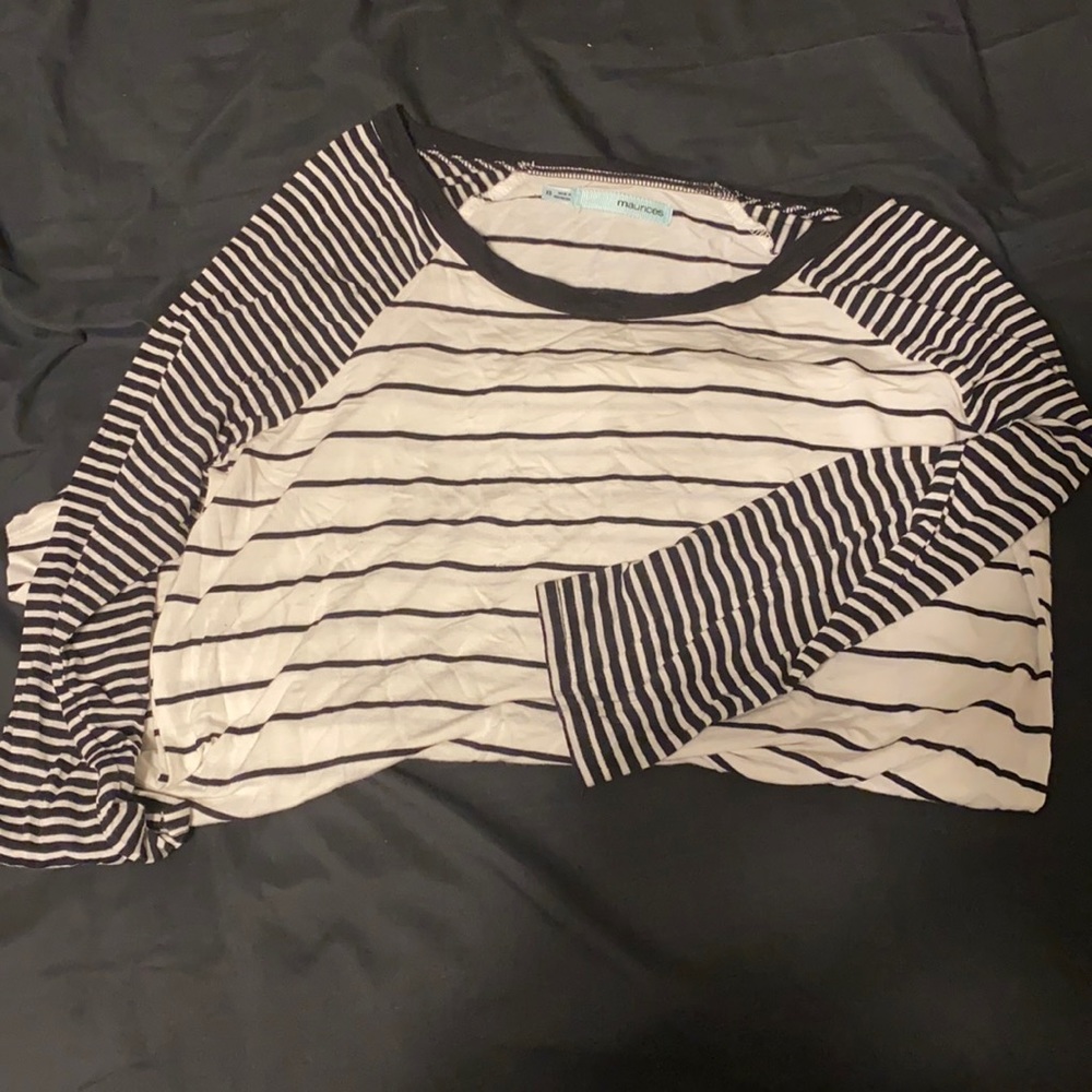 Striped 3/4 length shirt. Super soft and stretchy